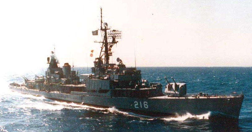 d 216 hs apostolis kanaris gearing class gestroyer hellenic navy greece 02