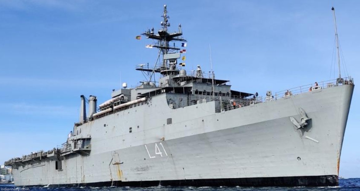l41 ins jalashwa austin class dock landing ship lpd indian navy