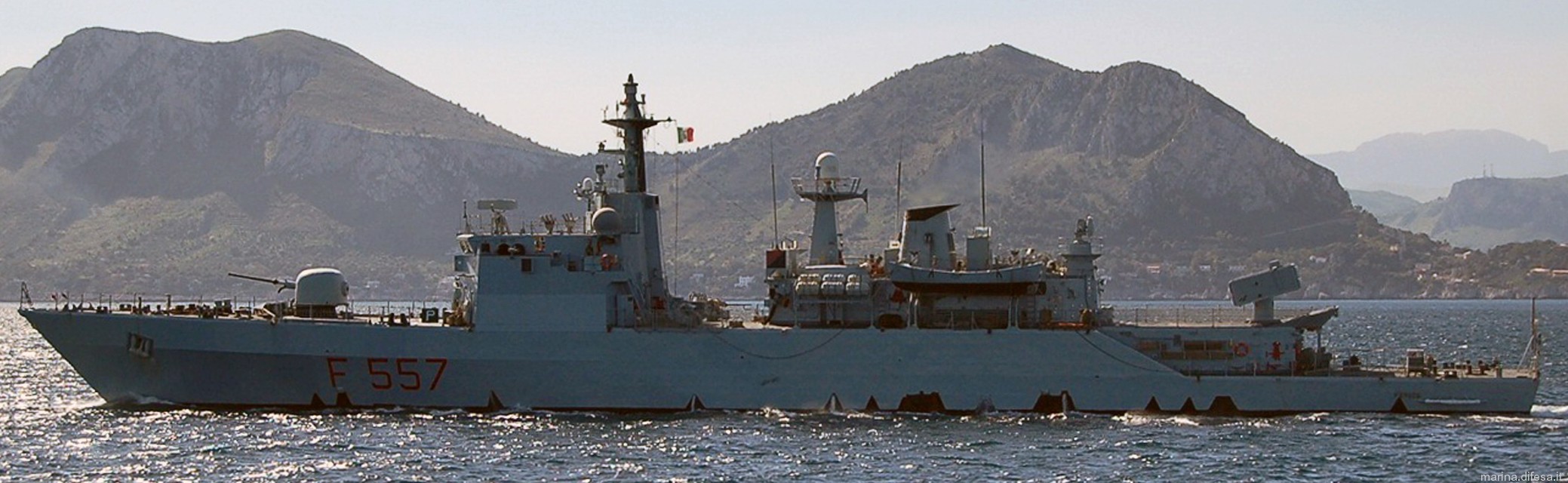 f-557 fenice nave its minerva class corvette italian navy marina militare 03