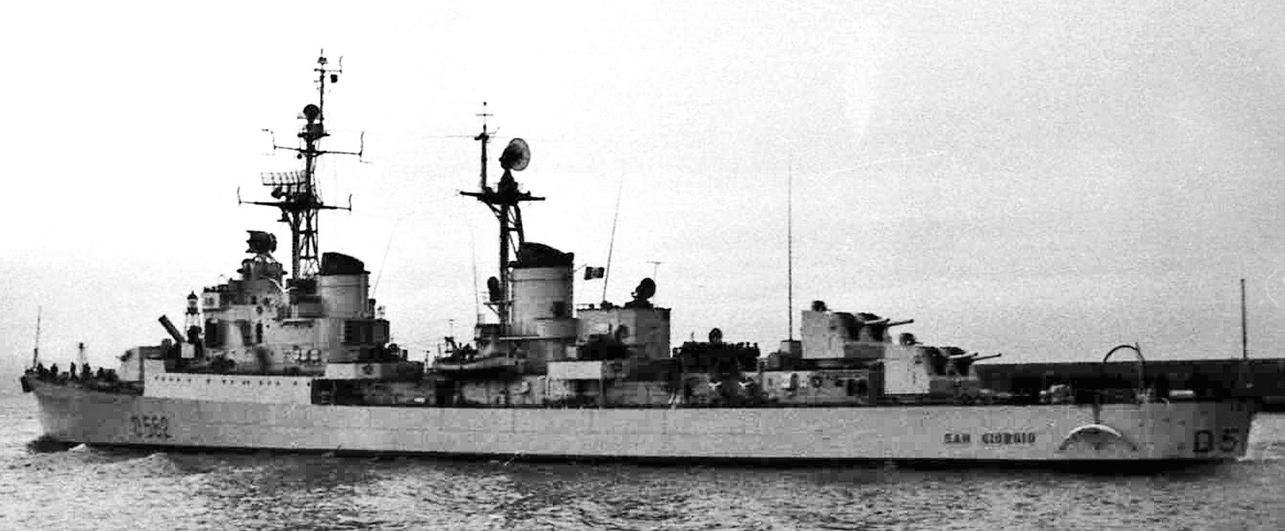 d-562 san giorgio destroyer nave its italian navy marina militare mmi 05