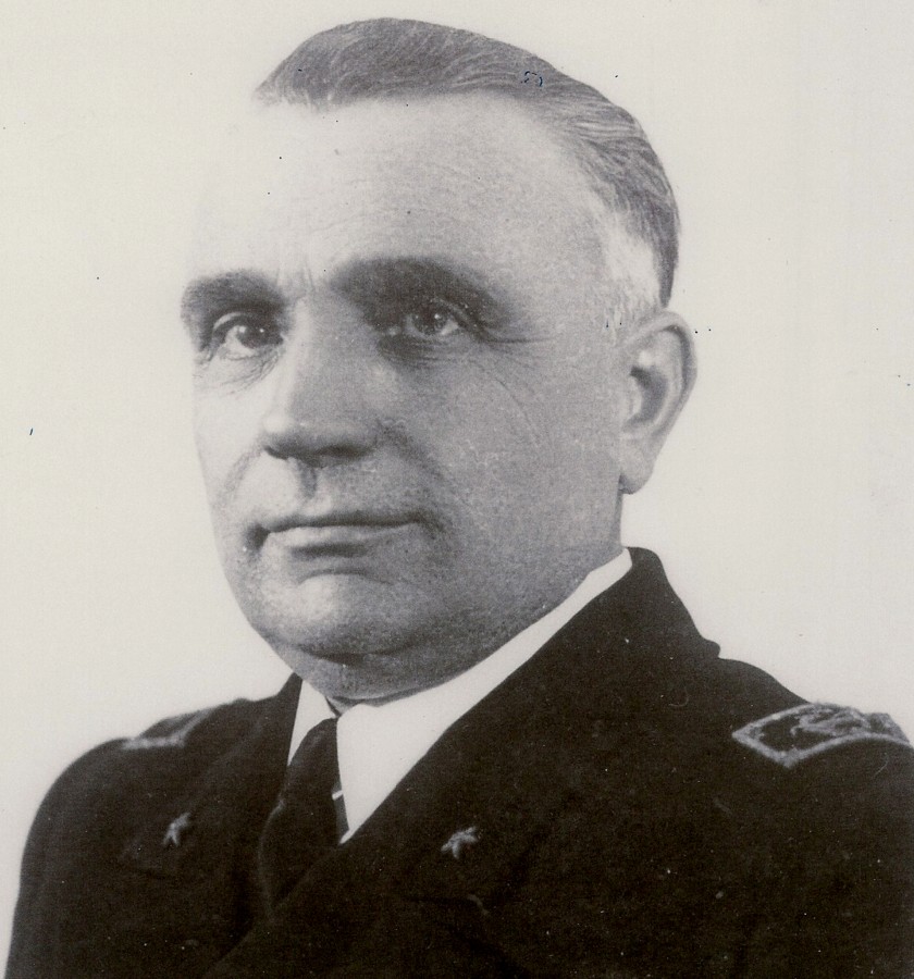 admiral carlo bergamini italian navy marina militare 03