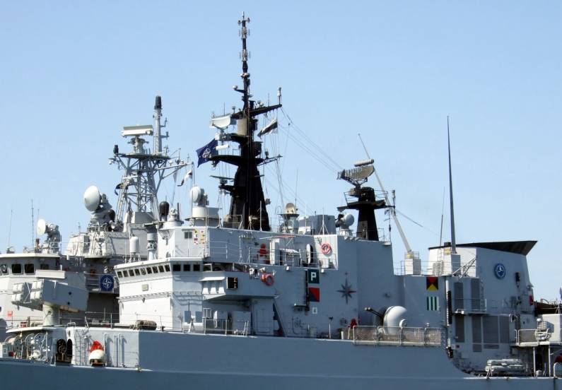 maestrale class frigate armament albatros aspide sam missile oto melara 40l70 dardo b515 ilas-3 torpedo tubes