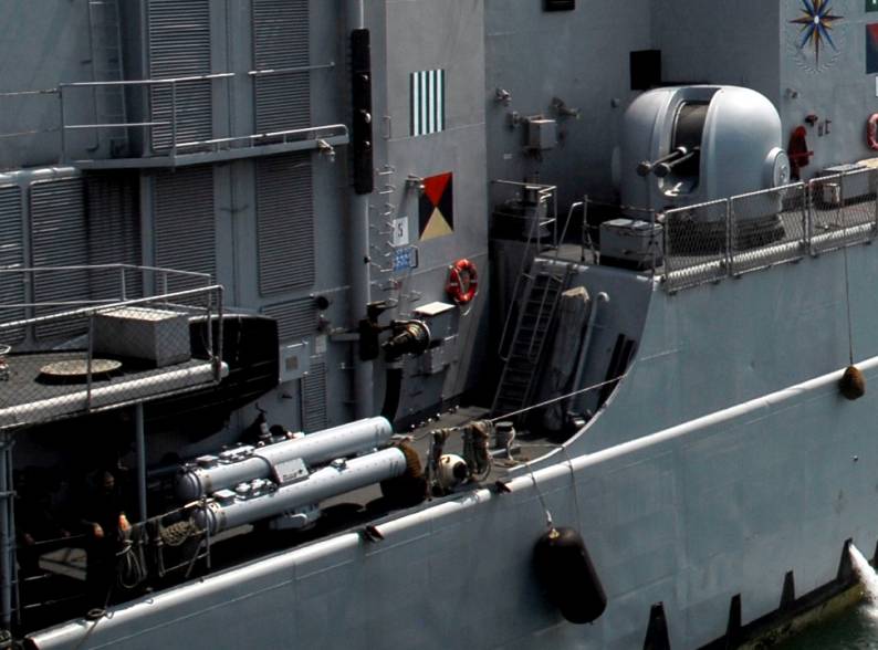 maestrale class frigate b515 ilas-3 torpedo tubes oto-melara 40l70 dardo ciws