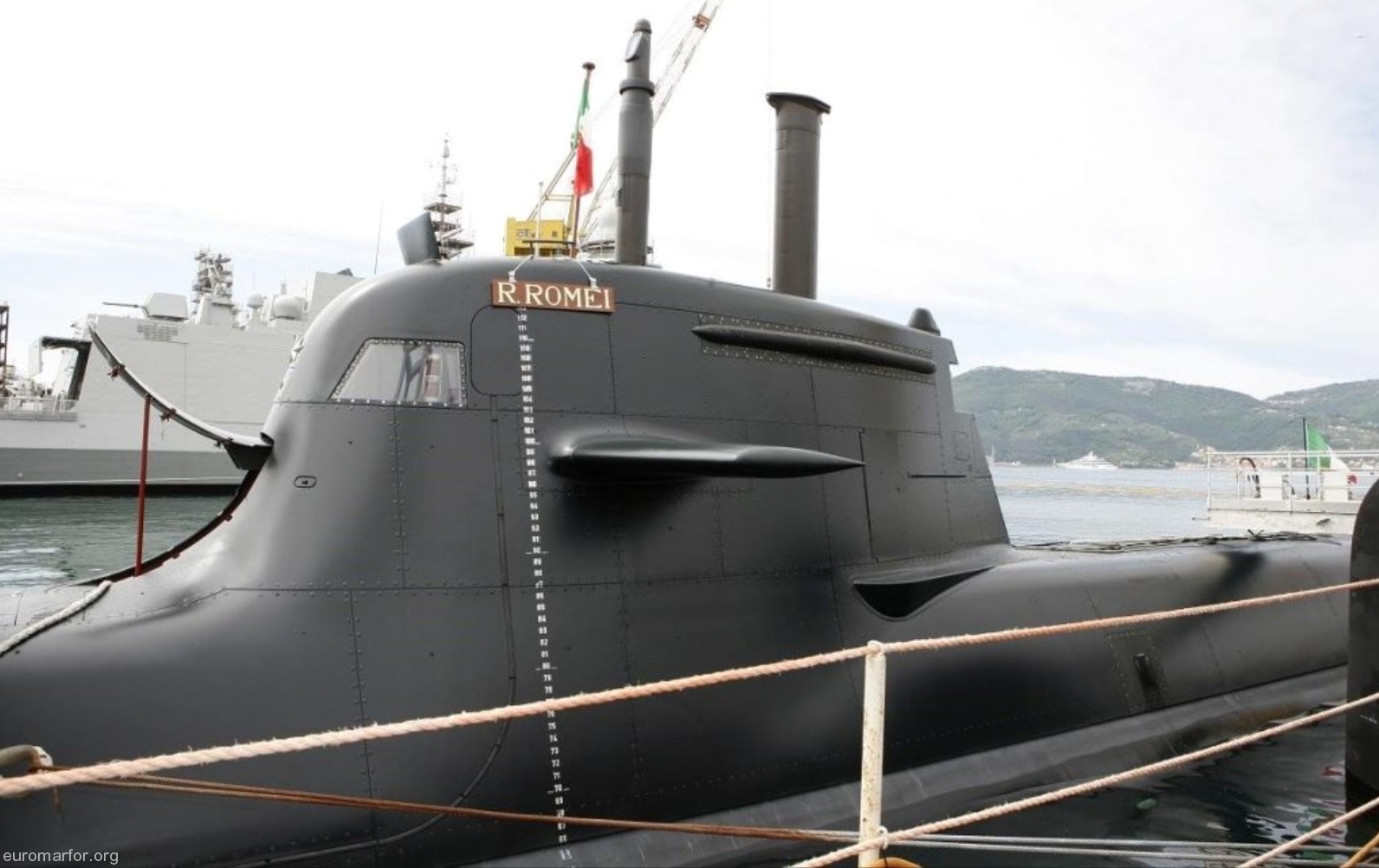 s-529 romeo romei todaro type 212 class submarine its smg italian navy marina militare 02 eunavfor