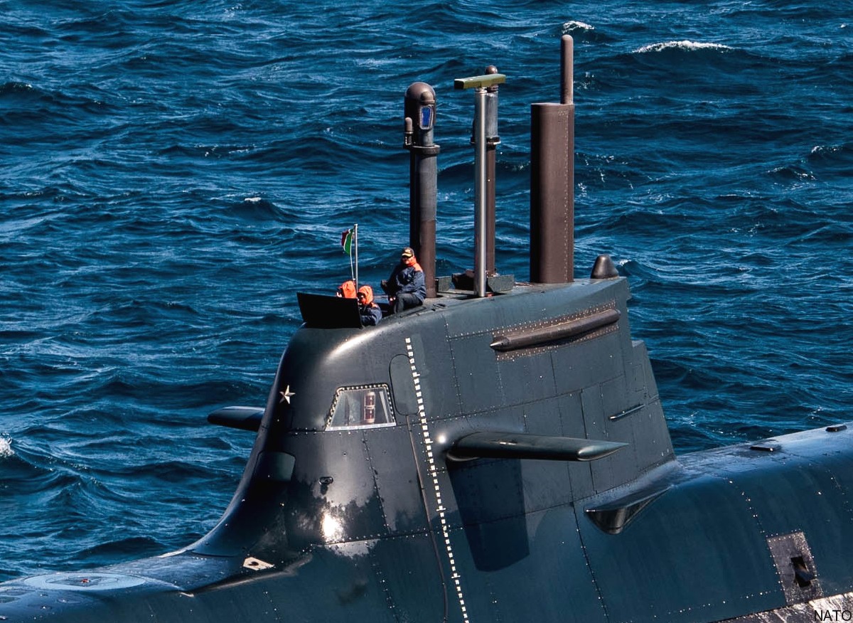 s-529 romeo romei todaro type 212 class submarine its smg italian navy marina militare 08a