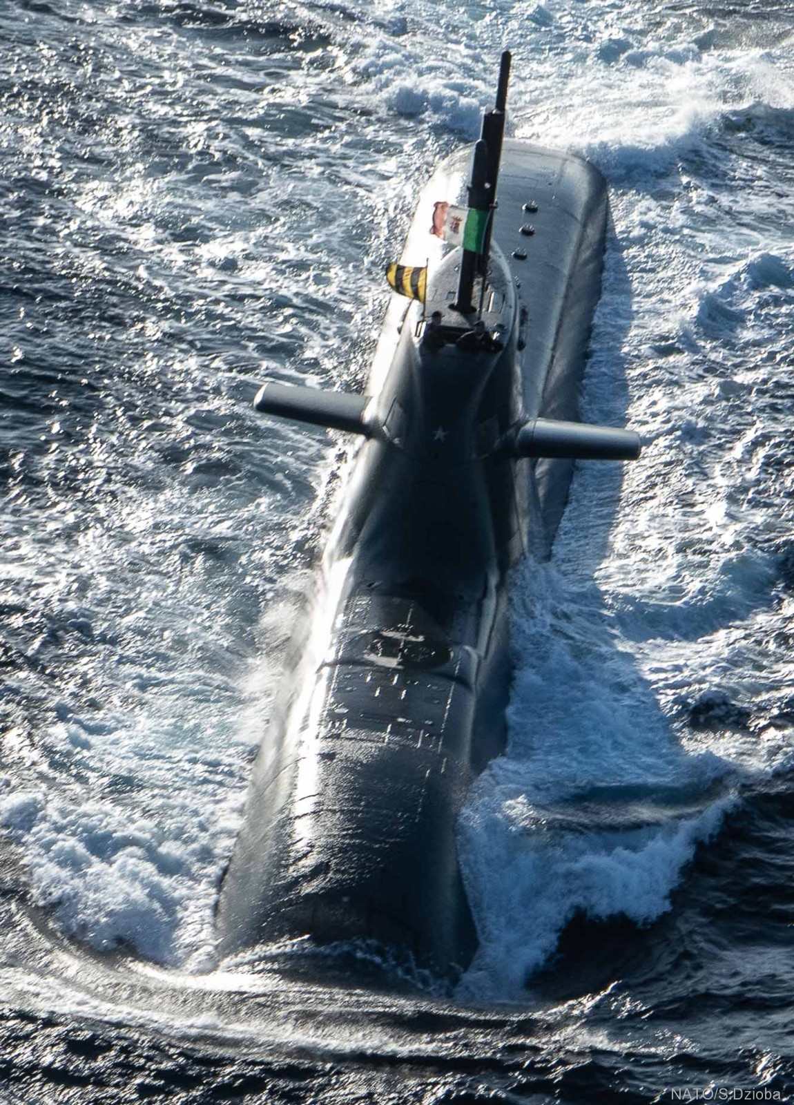 s-529 romeo romei todaro type 212 class submarine its smg italian navy marina militare 11