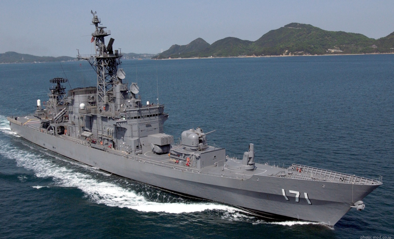 ddg-171 jds hatakaze class guided missile destroyer japan maritime self defense force jmsdf mitsubishi heavy industries yokosuka homeport