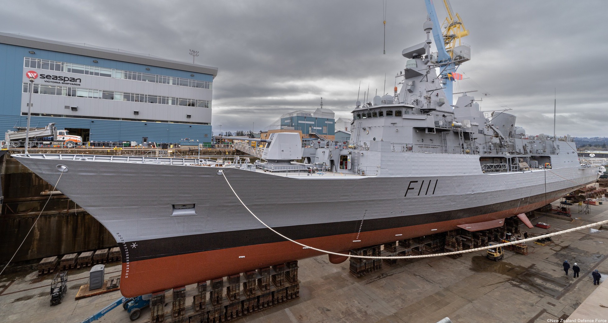f-111 hmnzs te mana anzac class frigate royal new zealand navy rnzn 45