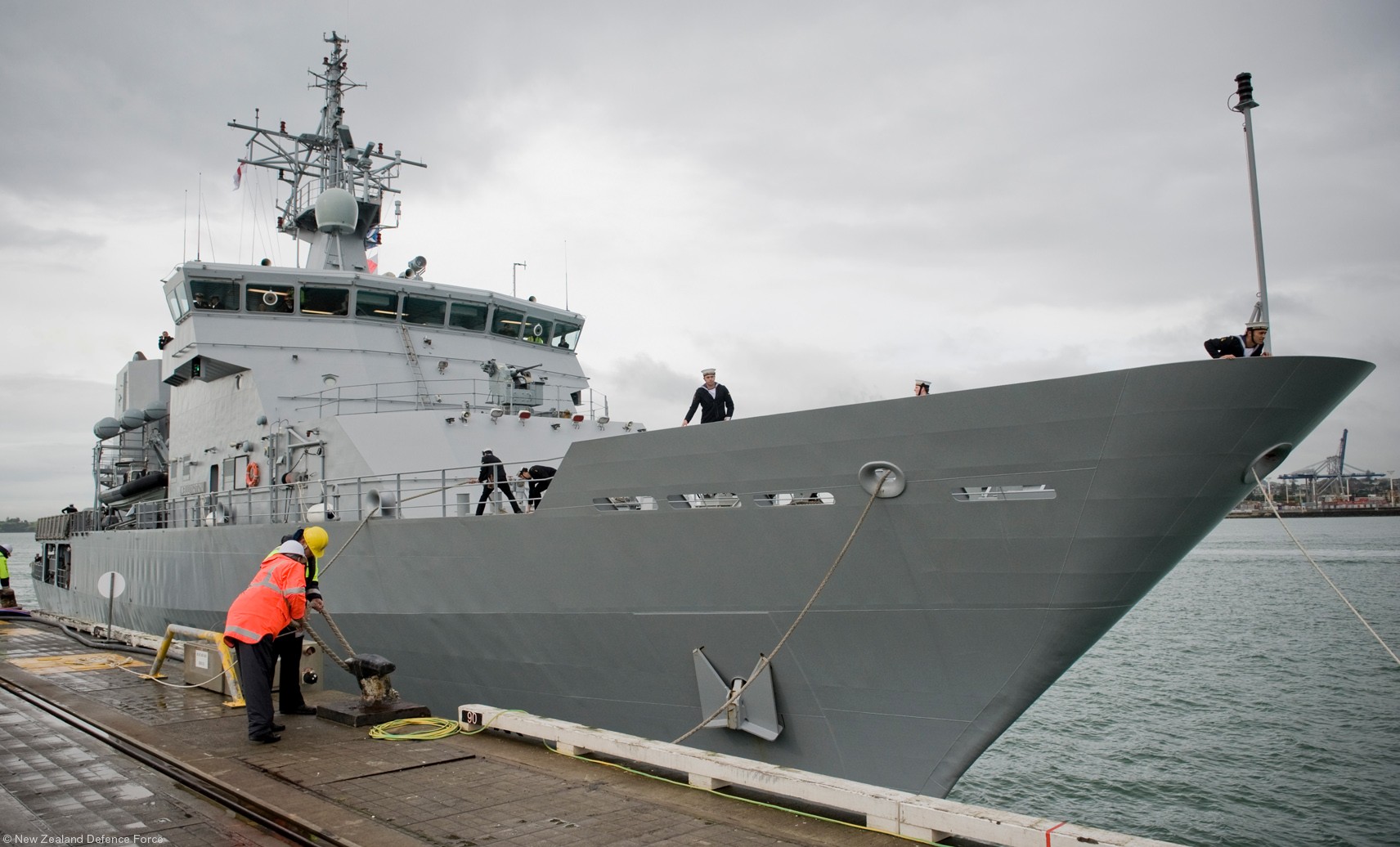 p-55 hmnzs wellington otago protector class offshore patrol vessel opv royal new zealand navy 05