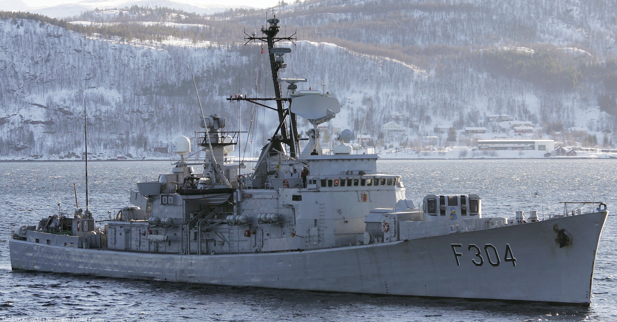 f-304 hnoms narvik knm oslo class frigate royal norwegian navy sjoforsvaret 07x navy yard karljohansvern