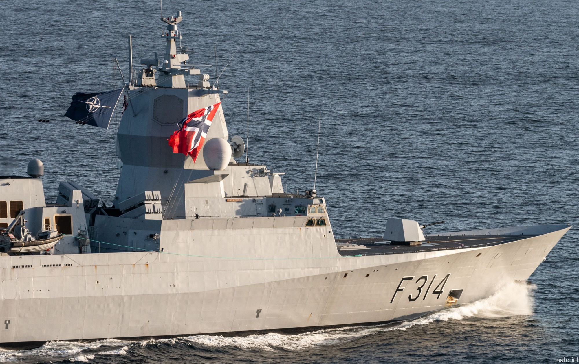 f-314 thor heyerdahl hnoms knm fridtjof nansen class frigate royal norwegian navy 47