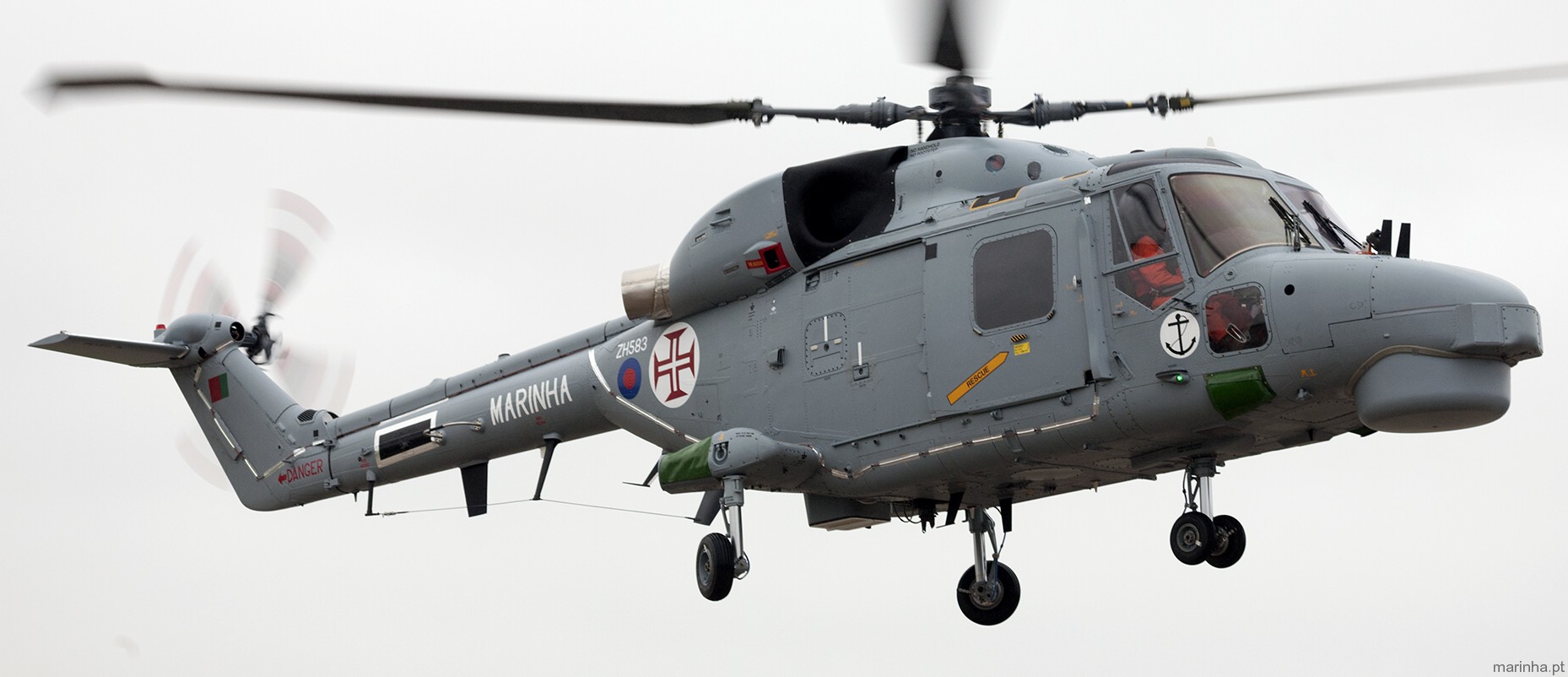 westland super lynx mk.95a naval helicopter portuguese navy marinha 04