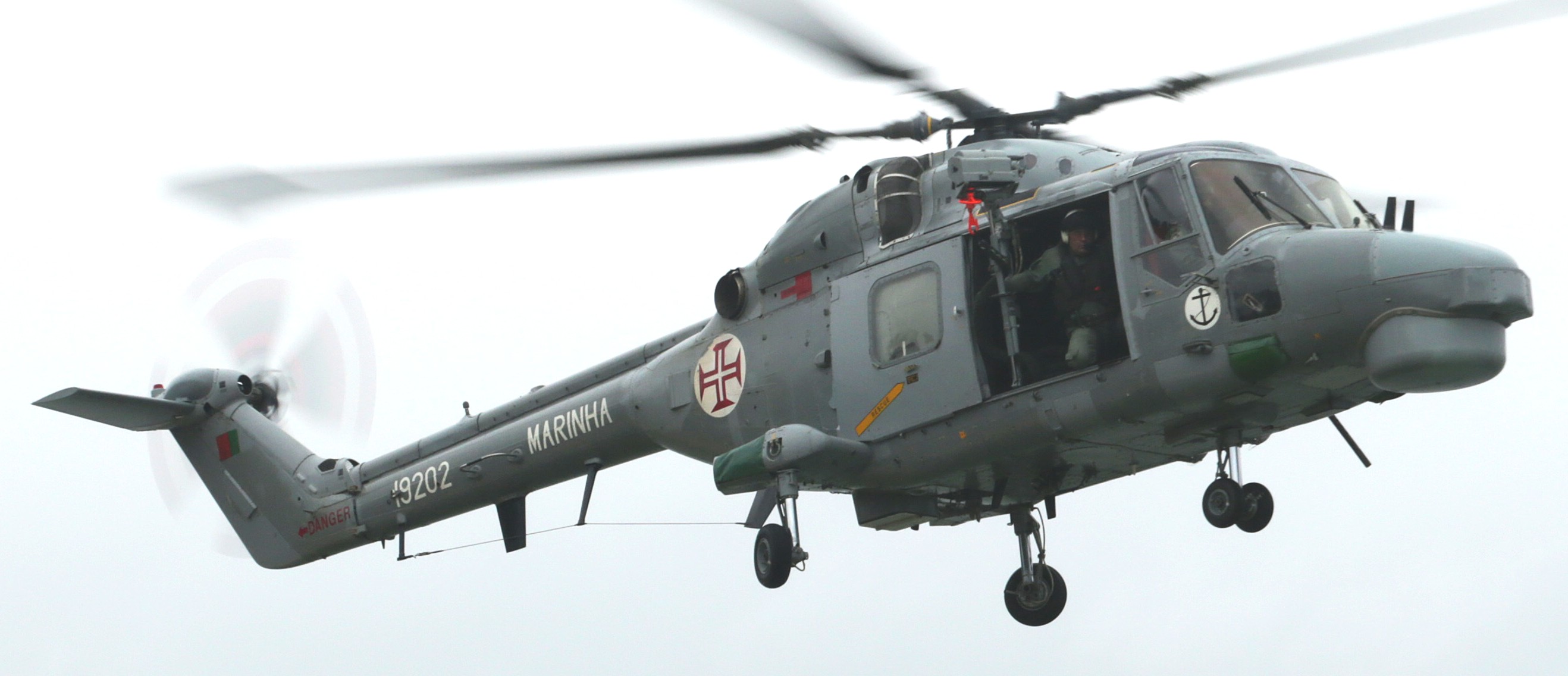 westland super lynx mk.95a naval helicopter portuguese navy marinha 10