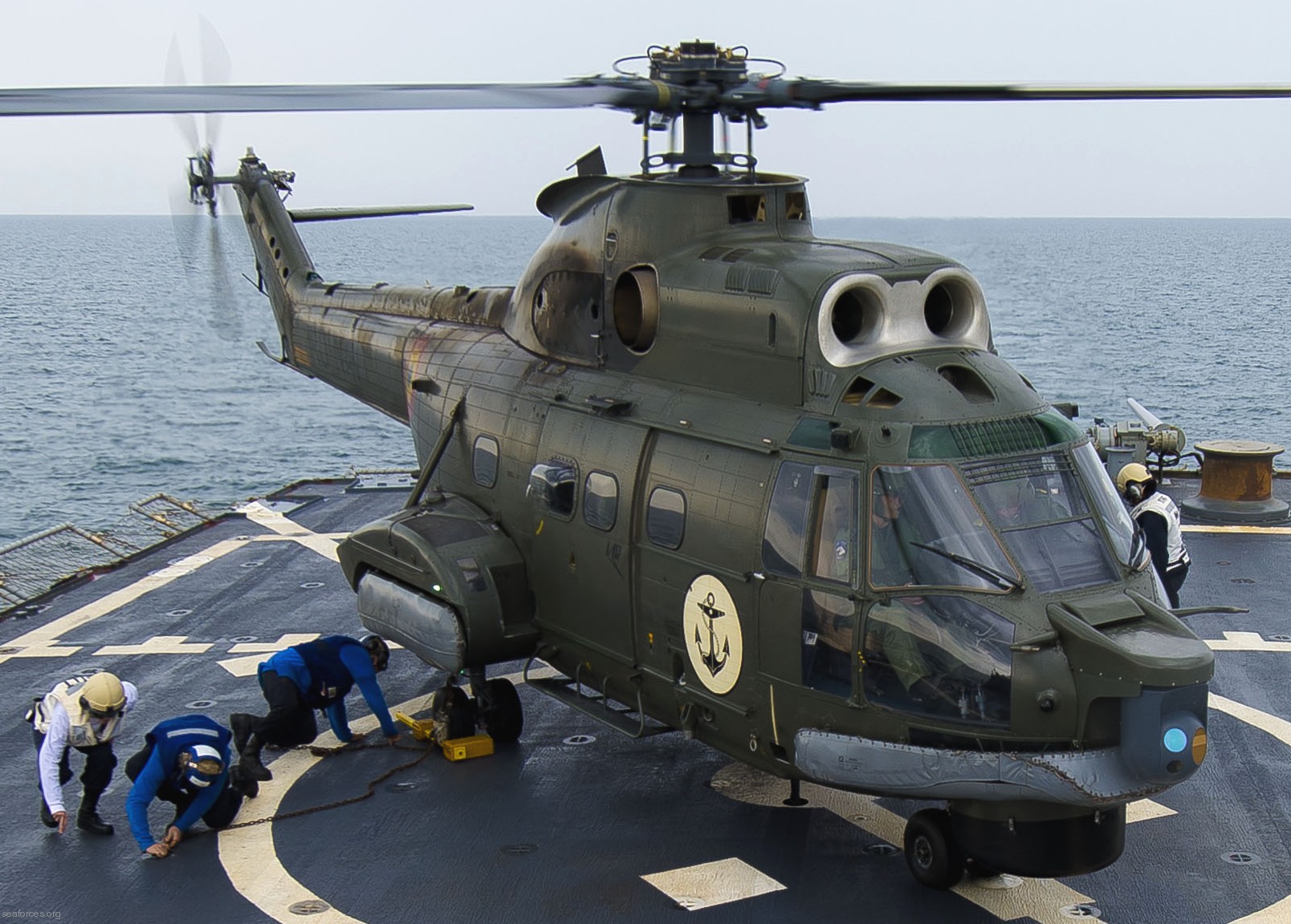 iar-330 naval helicopter puma romanian navy forțele navale române 31