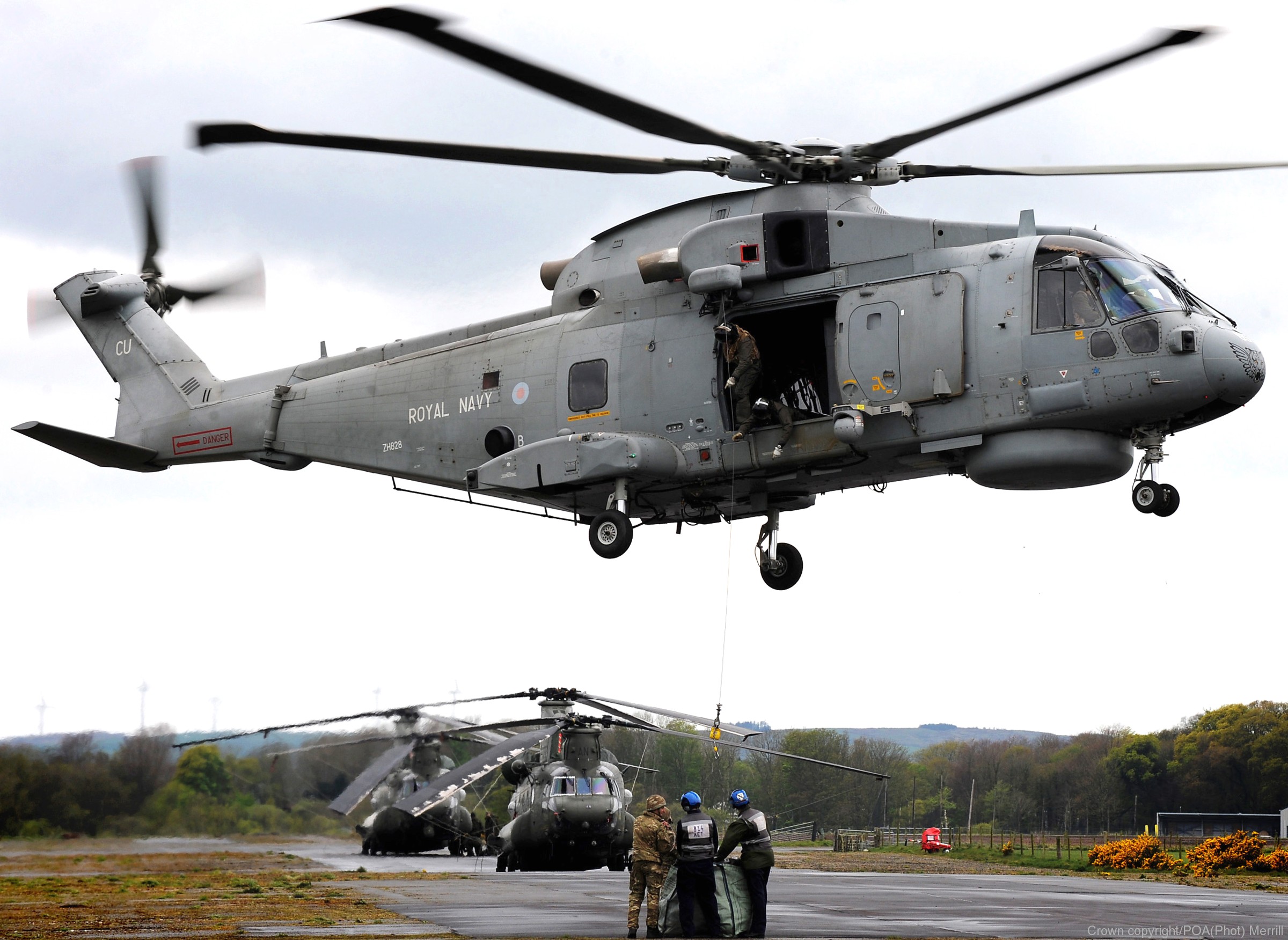 merlin hm2 helicopter royal navy agusta westland aw101 leonardo naval air squadron nas rnas culdrose 18