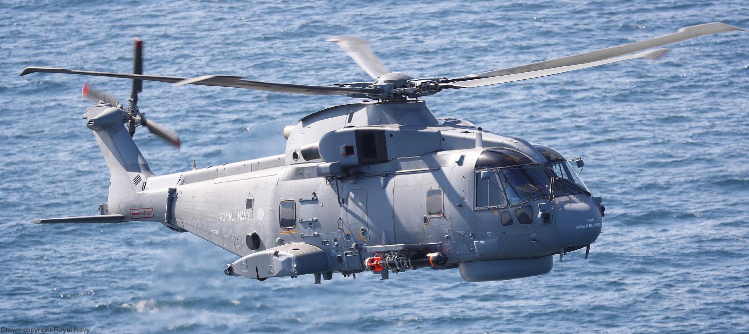 merlin hm2 helicopter royal navy agusta westland aw101 leonardo naval air squadron nas rnas culdrose 40 bae sting ray homing torpedo