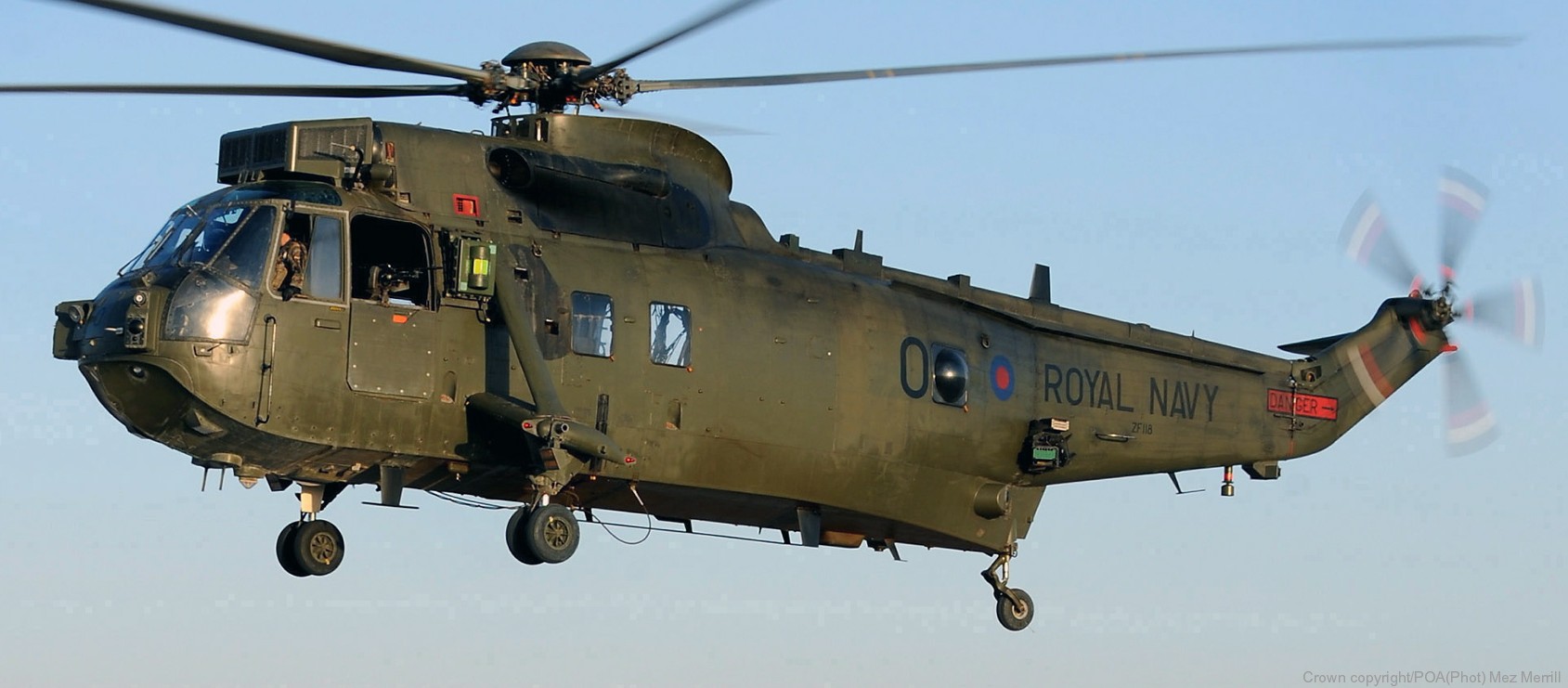 sea king hc.4 helicopter royal navy commando assault marines westland nas squadron rnas 22