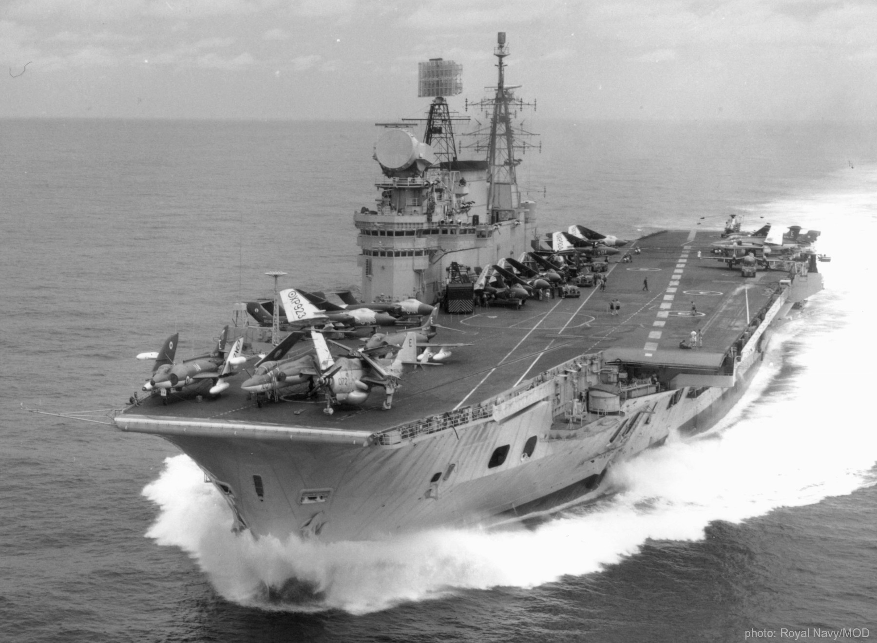 r-05 hms eagle audacious class aircraft carrier royal navy 04