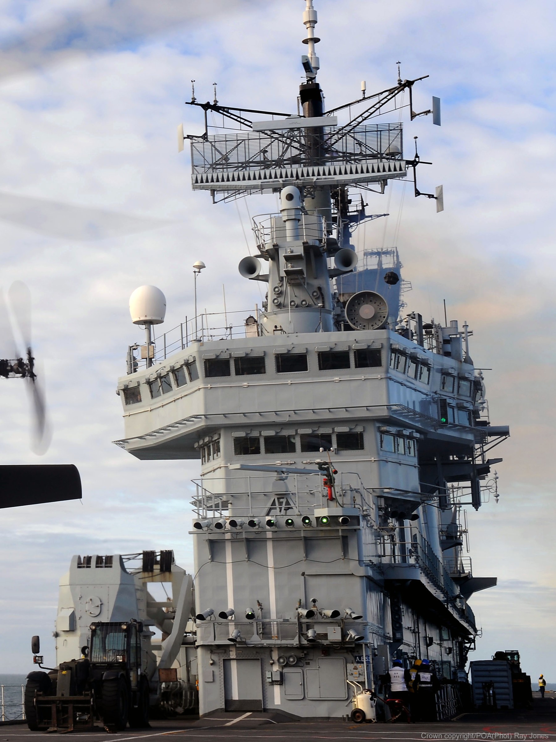 HMS Ark Royal R 07 Invincible class aircraft carrier Navy HMS Ark Royal R 07 Invincible class aircraft carrier Navy