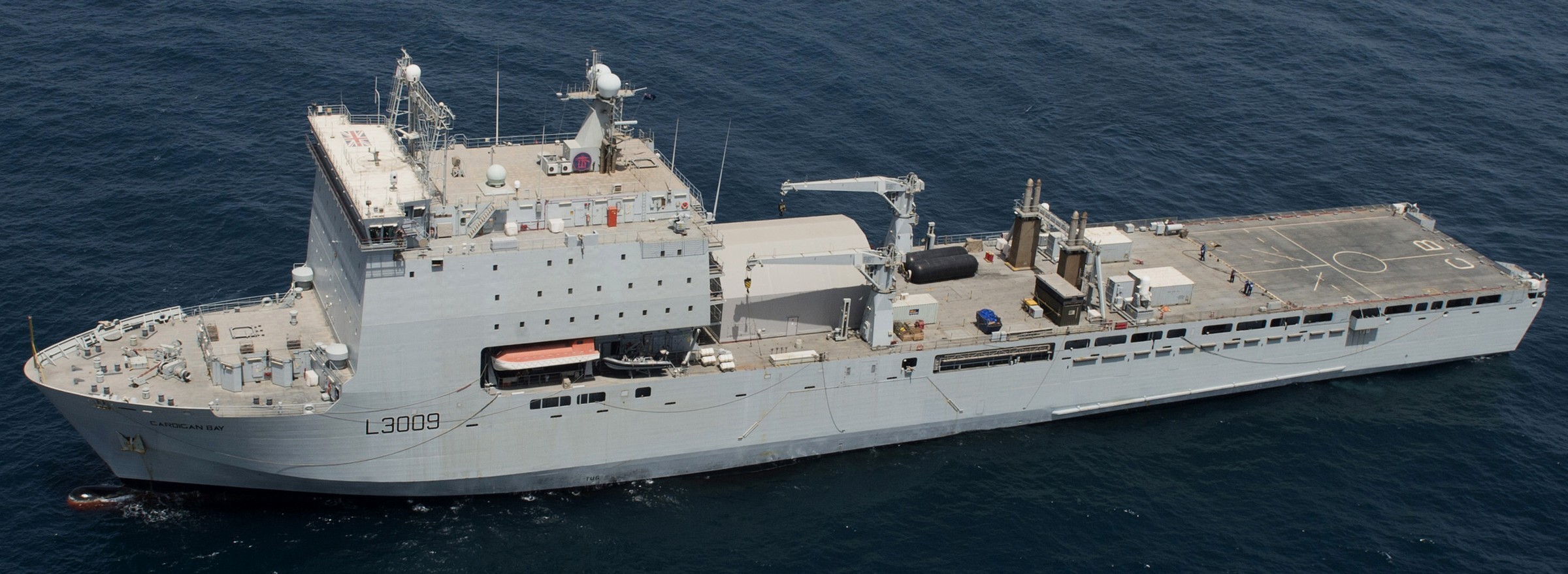 l-3009 rfa cardigan bay dock landing ship lsd royal fleet auxilary navy 12