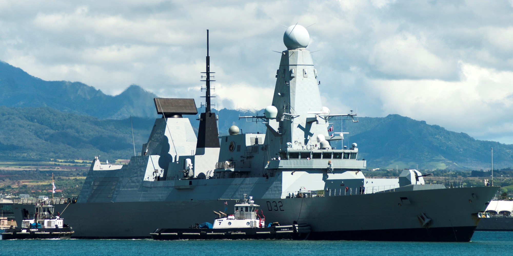 hms daring d-32 type 45 class guided missile destroyer royal navy sea viper paams 05 pearl harbor hawaii