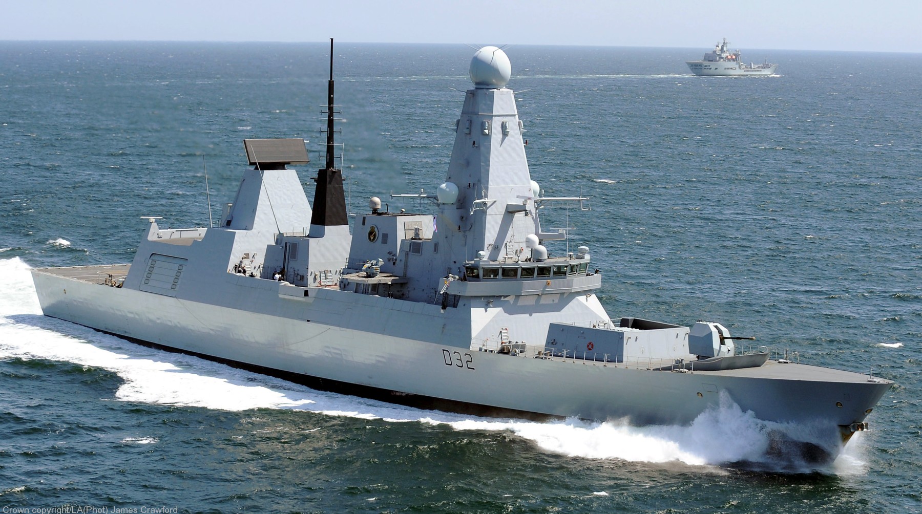 type 45 daring class guided missile destroyer ddg royal navy sea viper paams aster sam harpoon ssm bae systems 32x