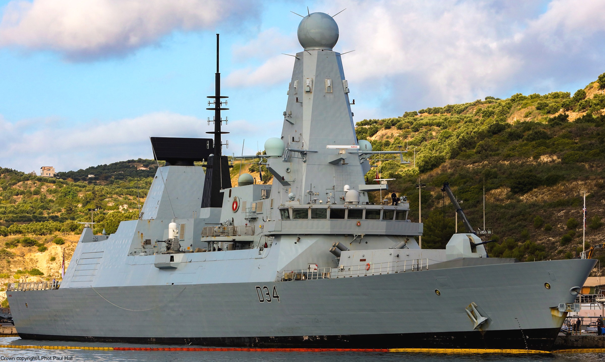 d34 hms diamond d-34 type 45 daring class guided missile destroyer ddg royal navy sea viper paams 50x bae systems ships