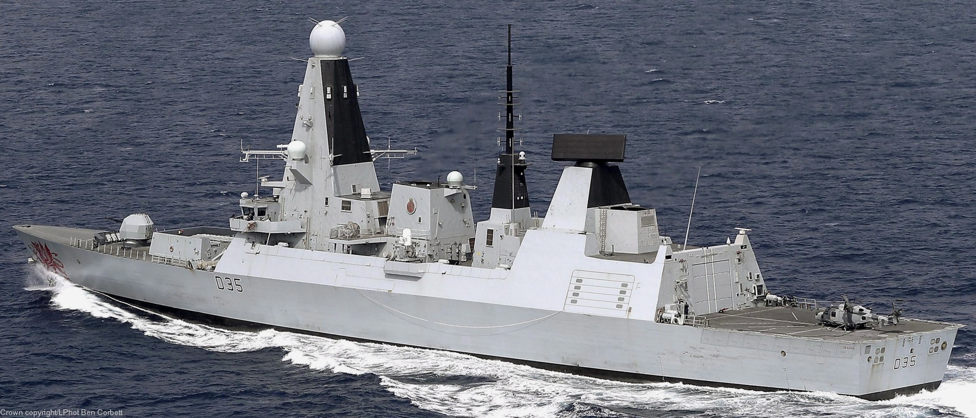 d35 hms dragon d-35 type 45 daring class guided missile destroyer ddg royal navy sea viper paams 39