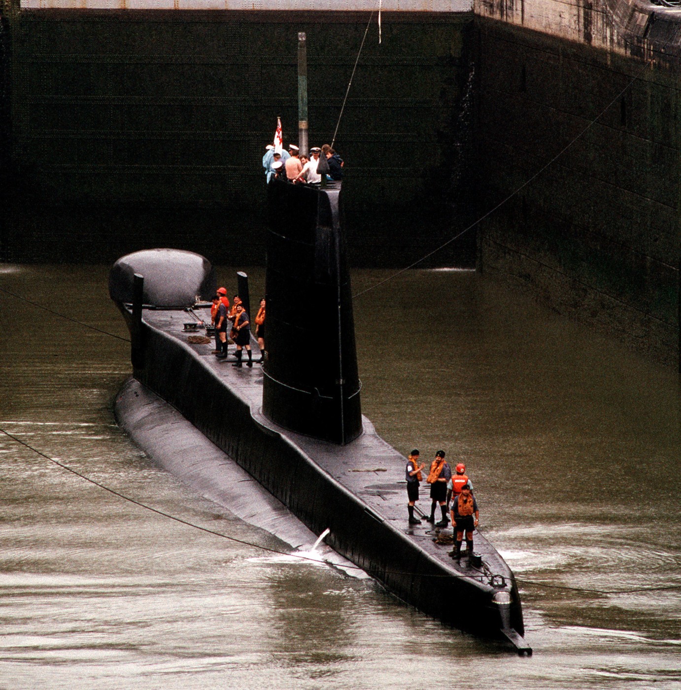 s17 hms ocelot oberon class attack patrol submarine ssk royal navy 03