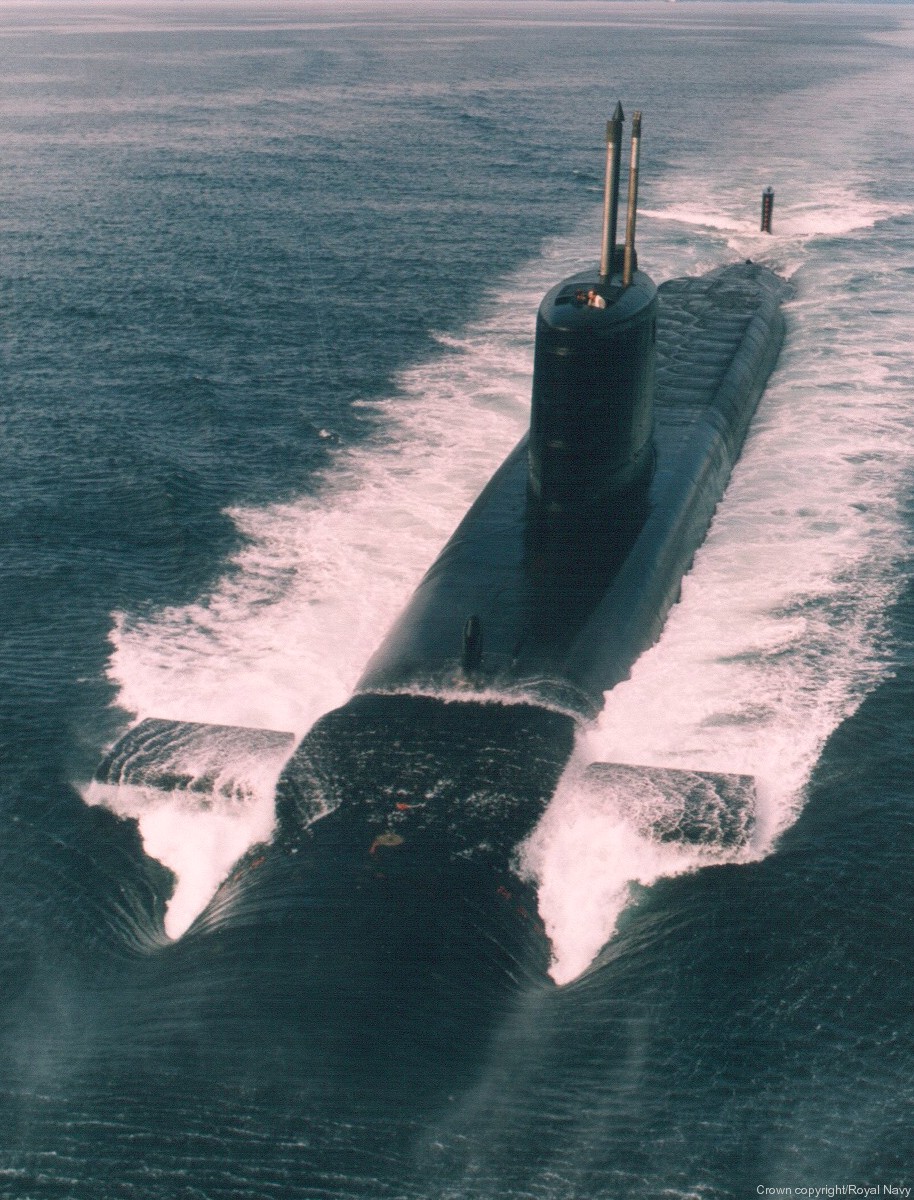 resolution class ballistic missile submarine ssbn ugm-27 polaris slbm royal navy 04c