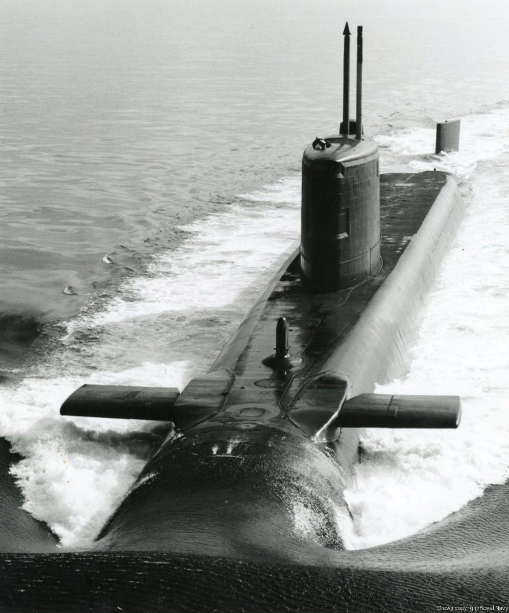 resolution class ballistic missile submarine ssbn ugm-27 polaris slbm royal navy 06c