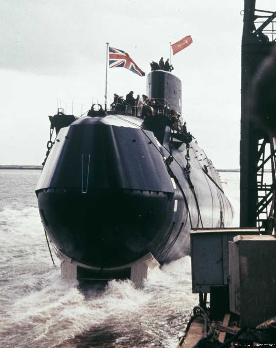 s22 hms resolution ballistic missile submarine ssbn polaris slbm royal navy 08