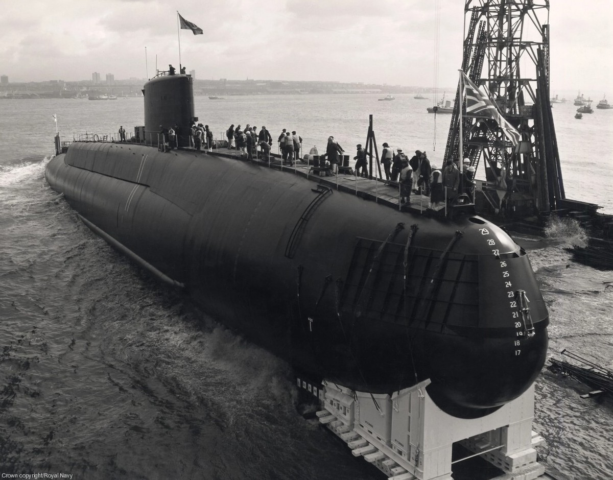 s27 hms revenge resolution class ballistic missile submarine ssbn polaris slbm royal navy 03
