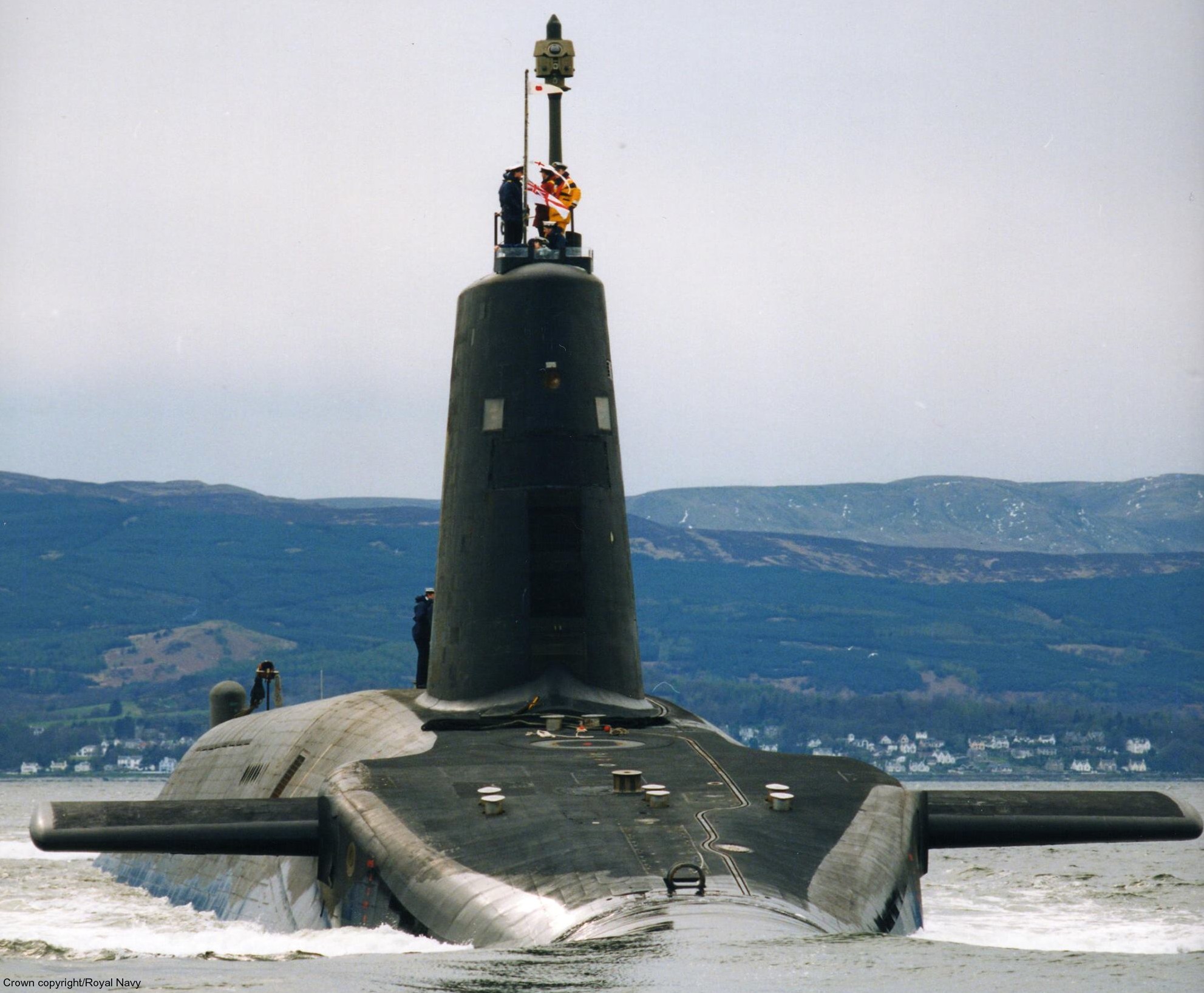 s29 hms victorious ssbn vanguard class ballistic missile submarine trident slbm royal navy 15