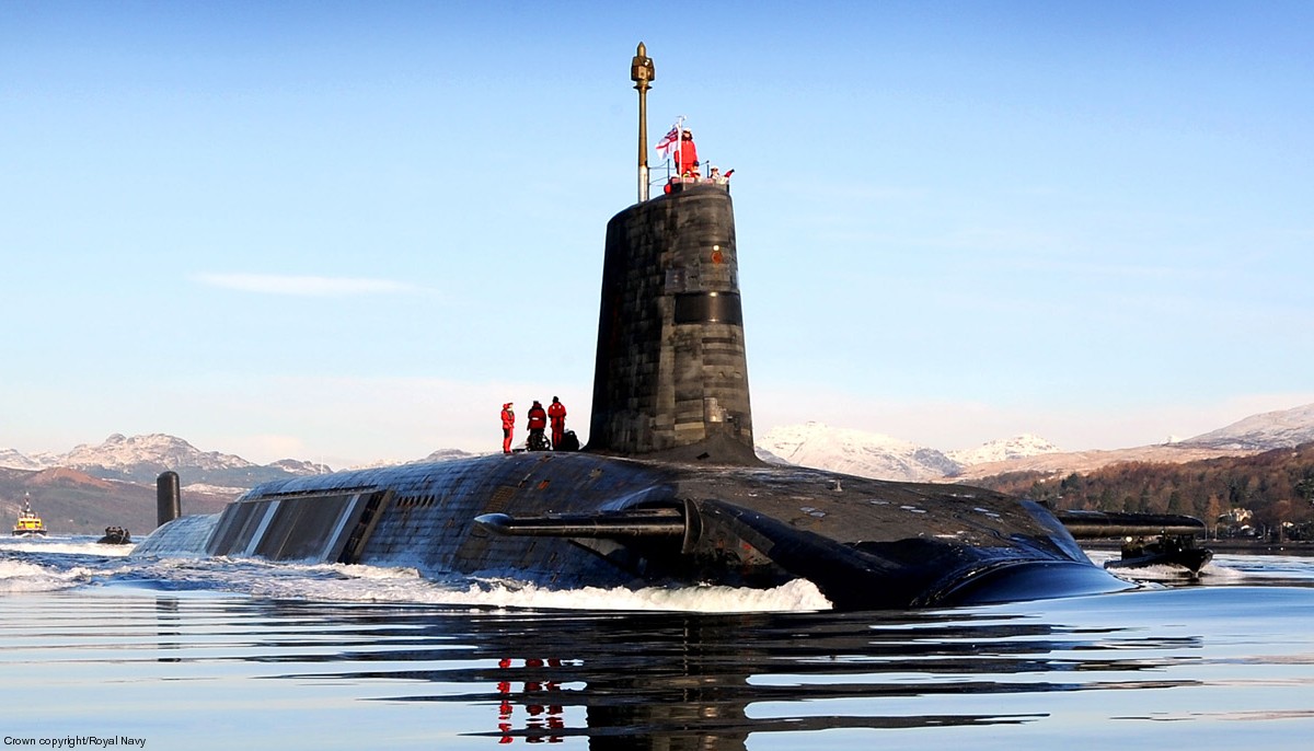 s31 hms vengeance vanguard class ballistic missile submarine ssbn trident slbm royal navy 09x vickers vsel