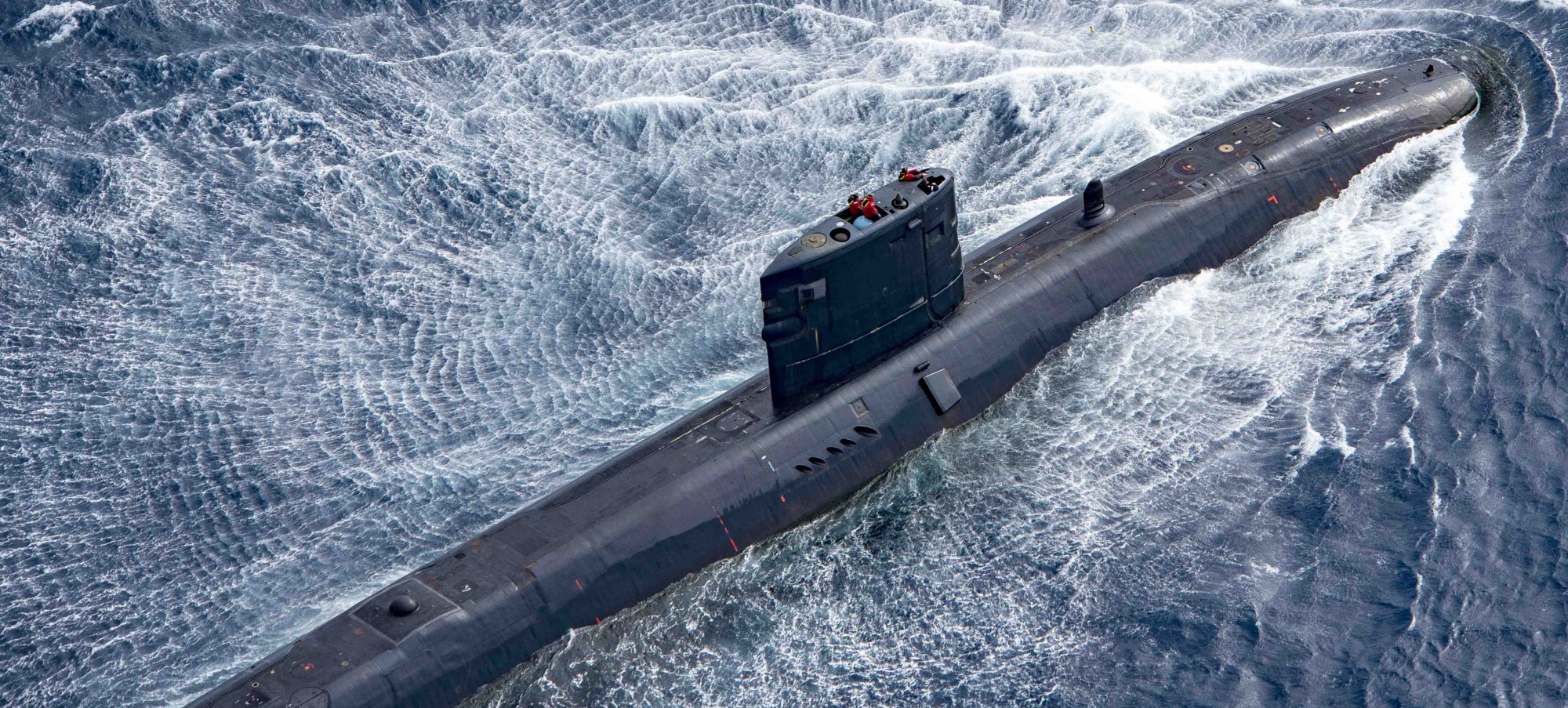s91 hms trenchant trafalgar class attack submarine hunter killer royal navy 03