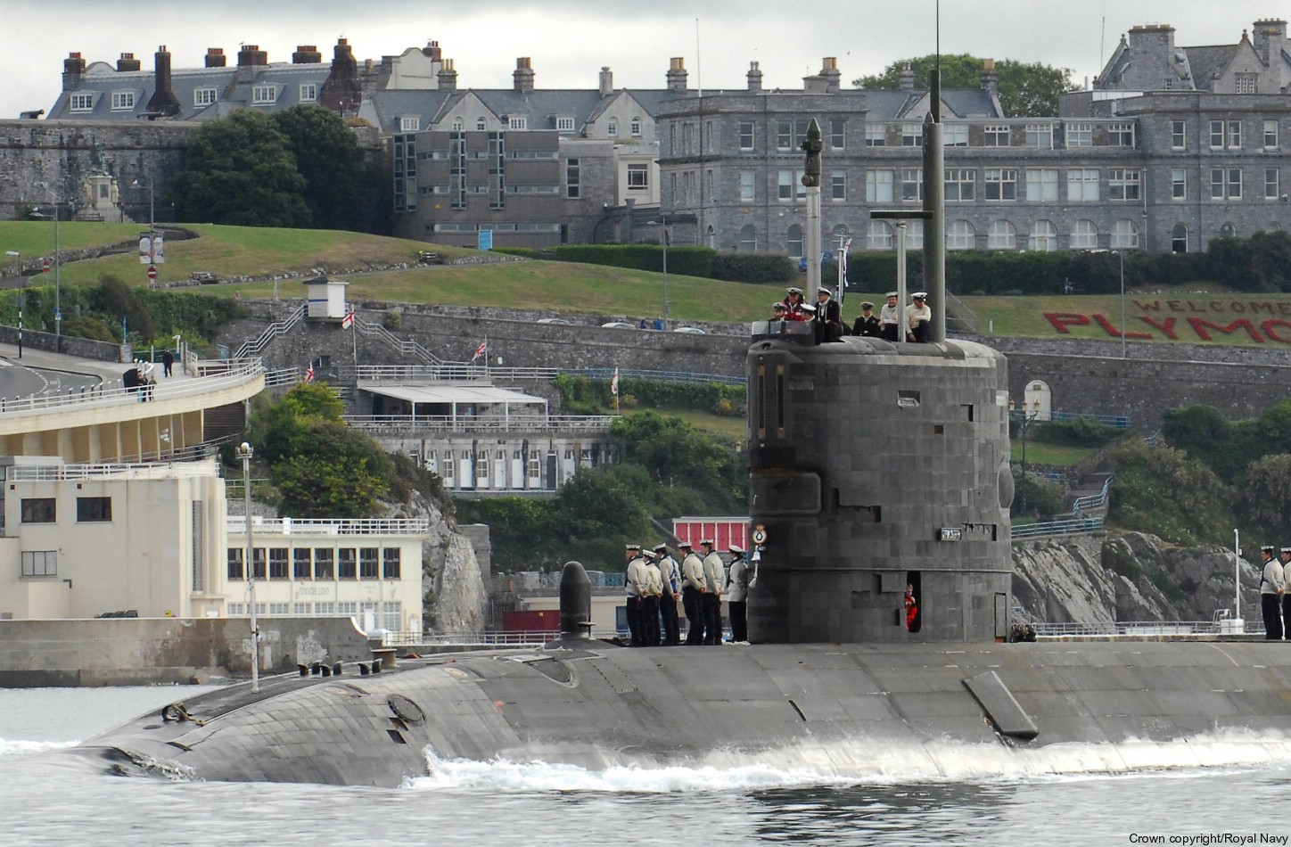 s93 hms triumph trafalgar class attack submarine hunter killer royal navy 04