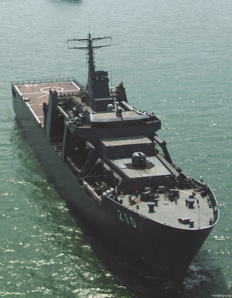 210 rss endeavour endurance class amphibious transport dock landing ship lpd republic singapore navy 10