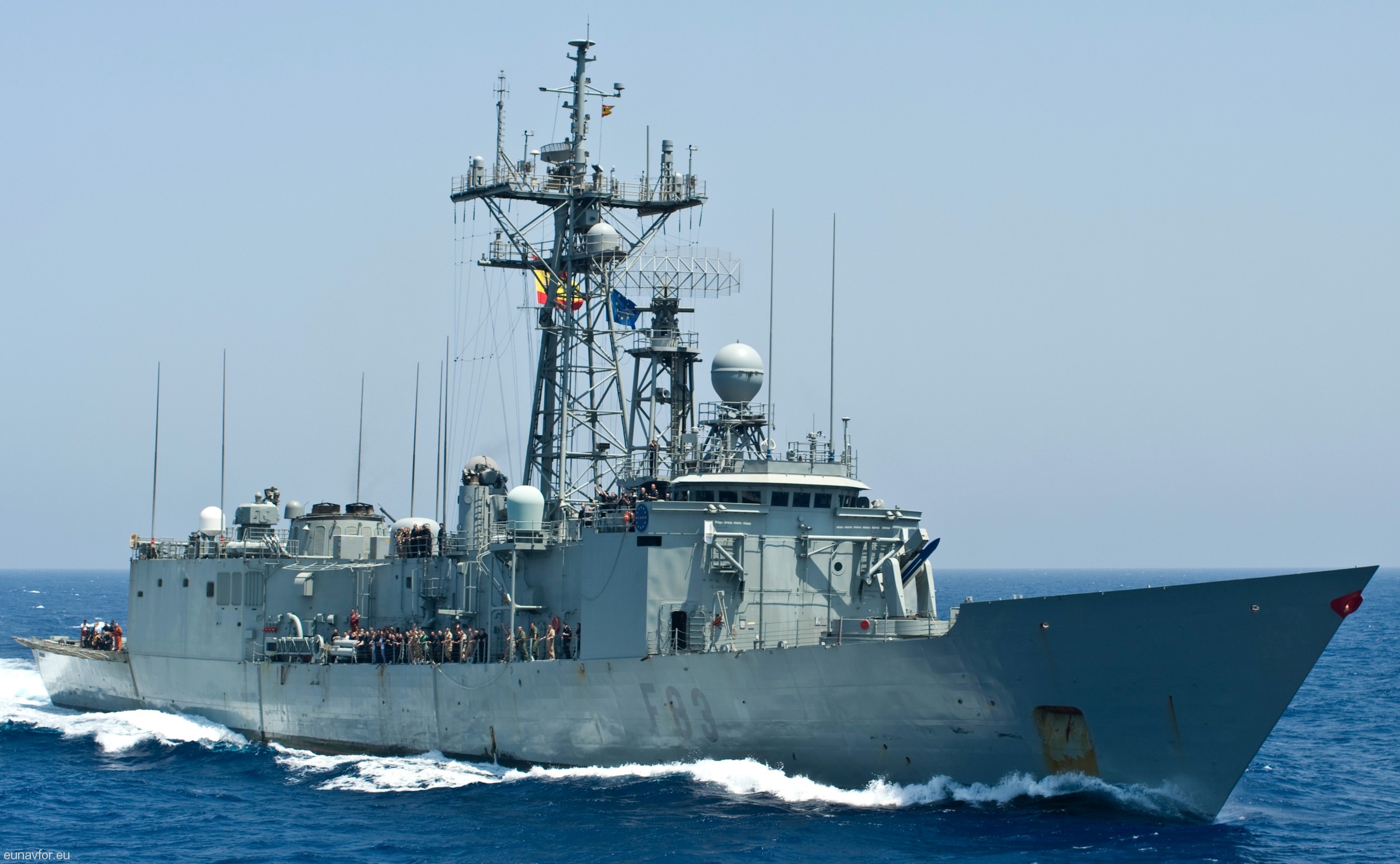 santa maria f80 class guided missile frigate spanish navy armada espanola rim-66 standard sm-1mr rgm-84 harpoon bazan ferrol