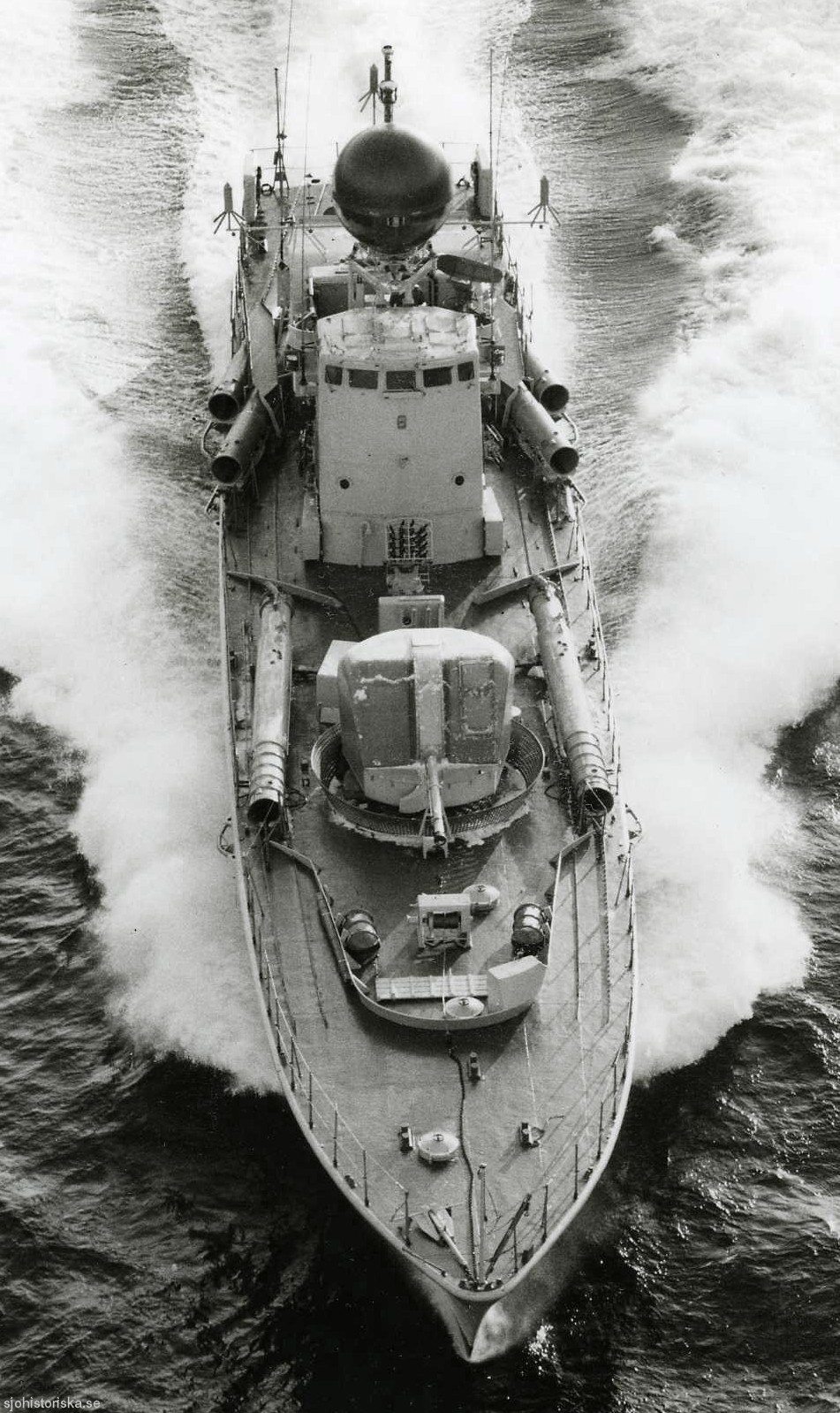 t122 sirius hswms hms spica class fast attack craft torpedo boat vessel swedish navy svenska marinen 03