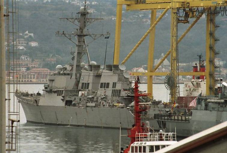 USS Arleigh Burke (DDG 51) - Standing NATO Response Force Maritime Group 2 / SNMG-2. Trieste, Italy - February 2006.