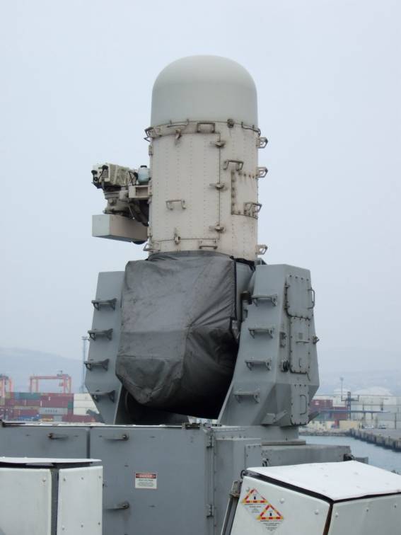 FFG-32 USS John L. Hall - Mk.15 CIWS