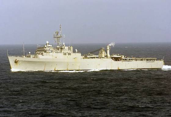 USS Portland LSD 37 - Amphibious Landing Ship - US Navy