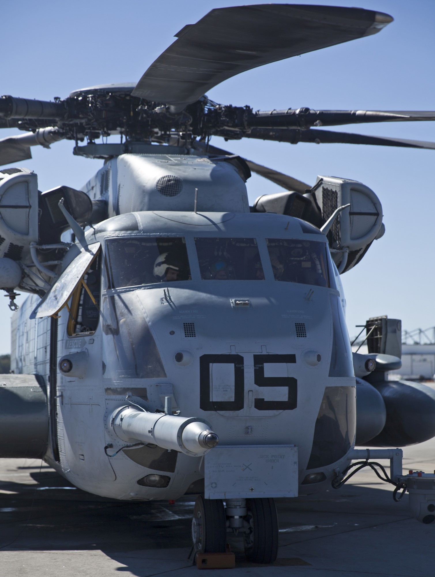 hmh-366 hammerheads marine heavy helicopter squadron usmc sikorsky ch-53e super stallion 54