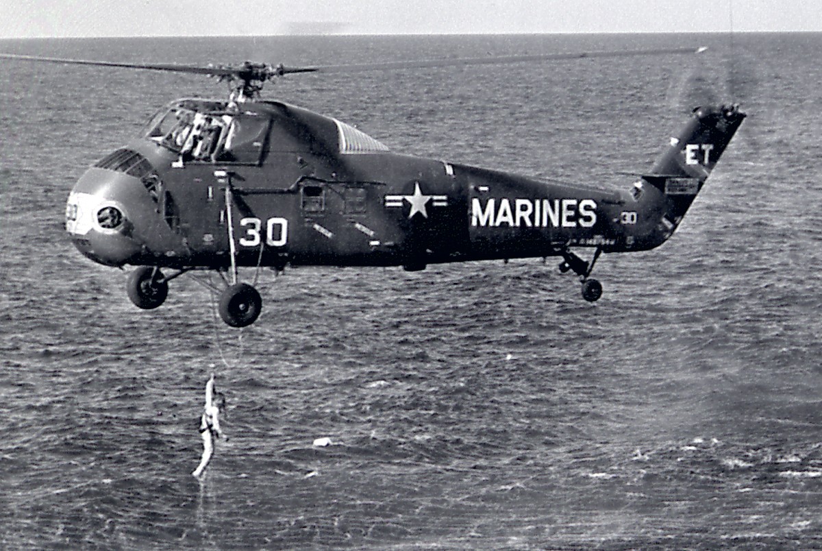 hmr(l)-262 flying tigers hus-1 seahorse marine light helicopter transport squadron nasa liberty bell 7 recovery