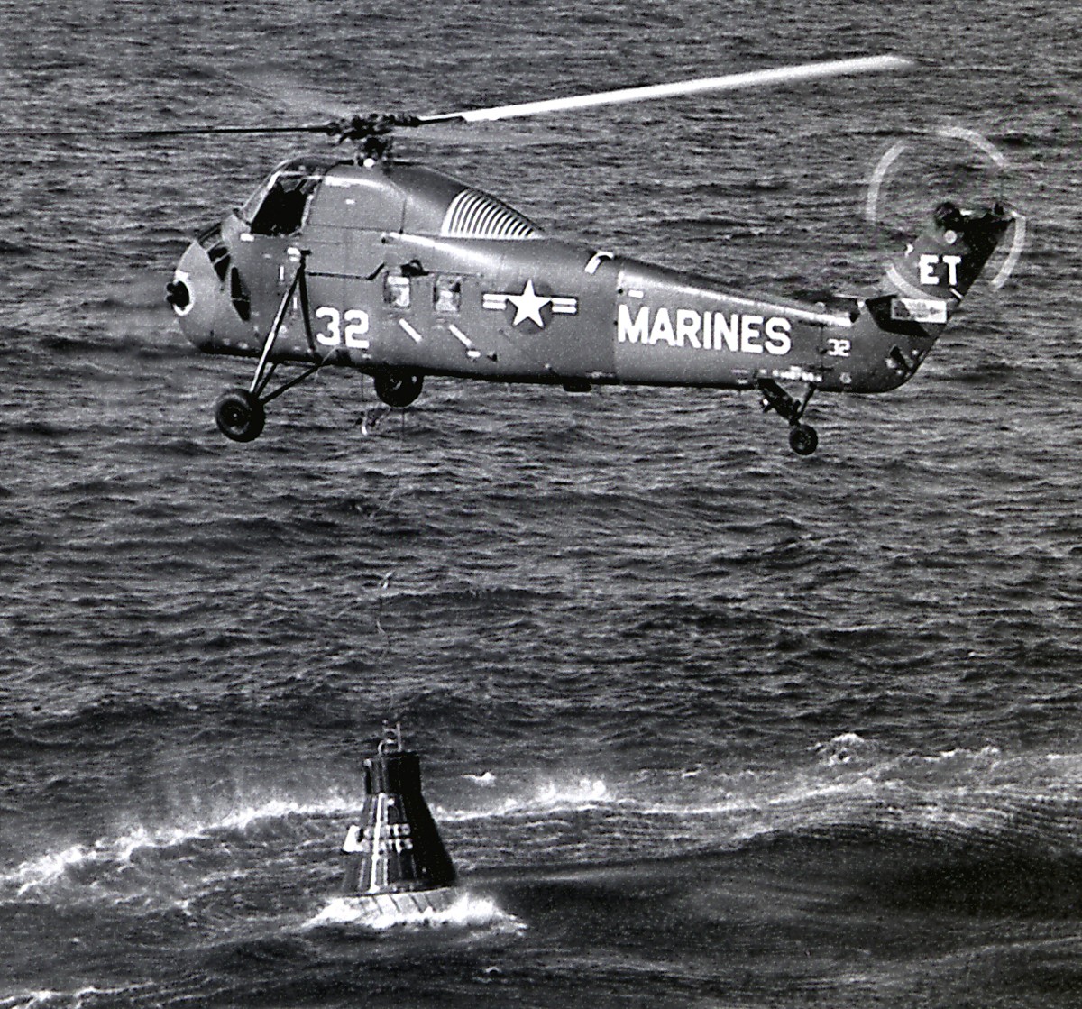 hmr(l)-262 flying tigers hus-1 seahorse marine light helicopter transport squadron nasa liberty bell 7 1961