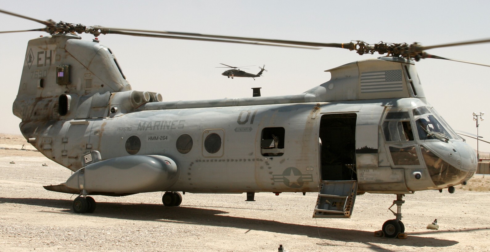 hmm-264 black knights ch-46e sea knight marine medium helicopter squadron usmc al qaim iraq 2005 14