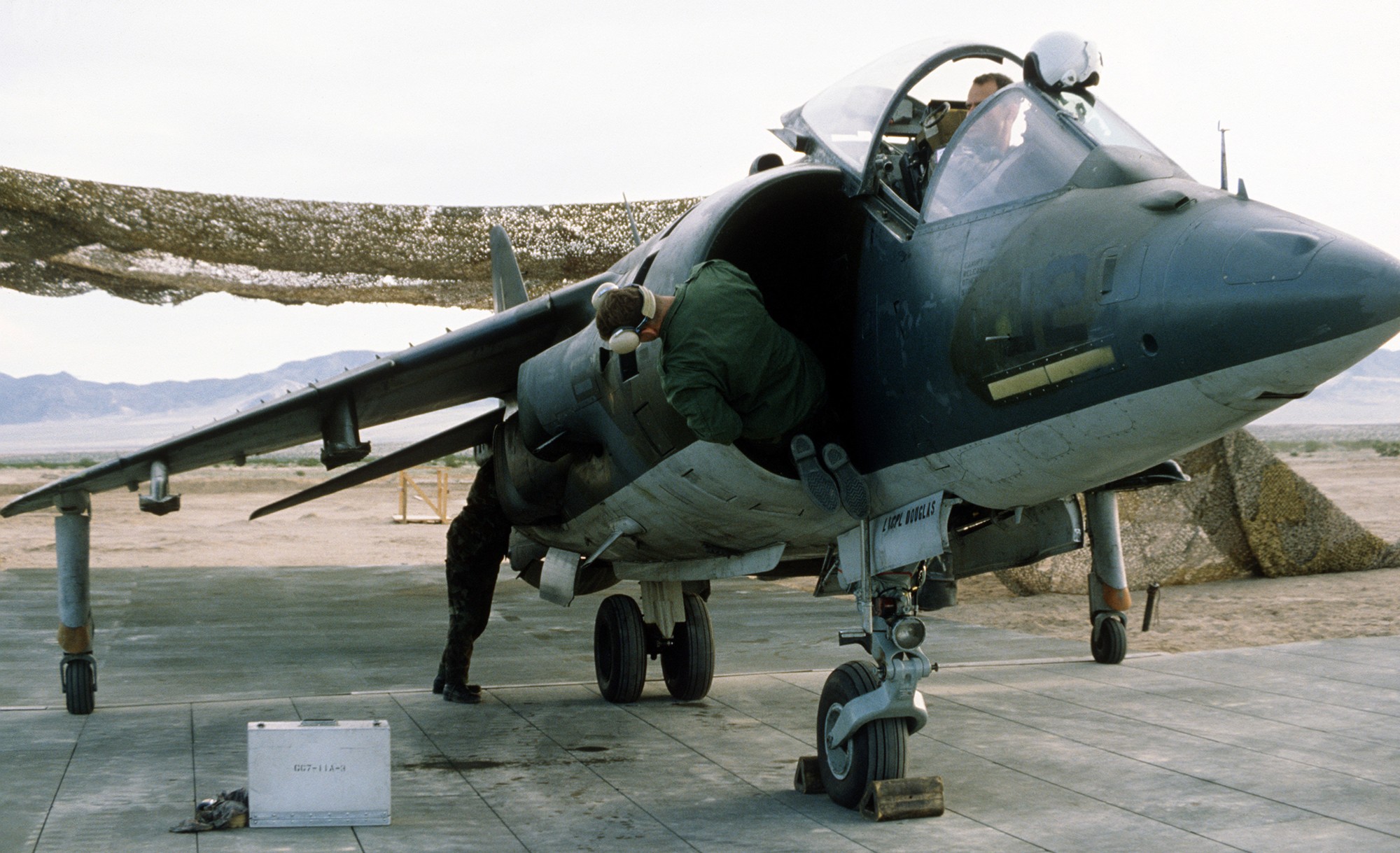 marine attack squadron vma-513 flying nightmares av-8a harrier 1983