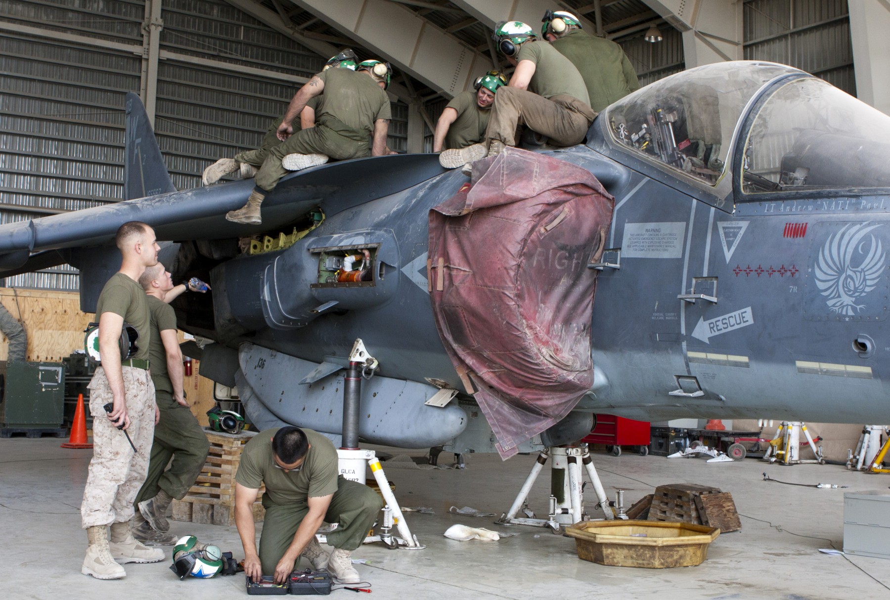 av-8b harrier vma-513 flying nightmares maintenance 2011 afghanistan 81