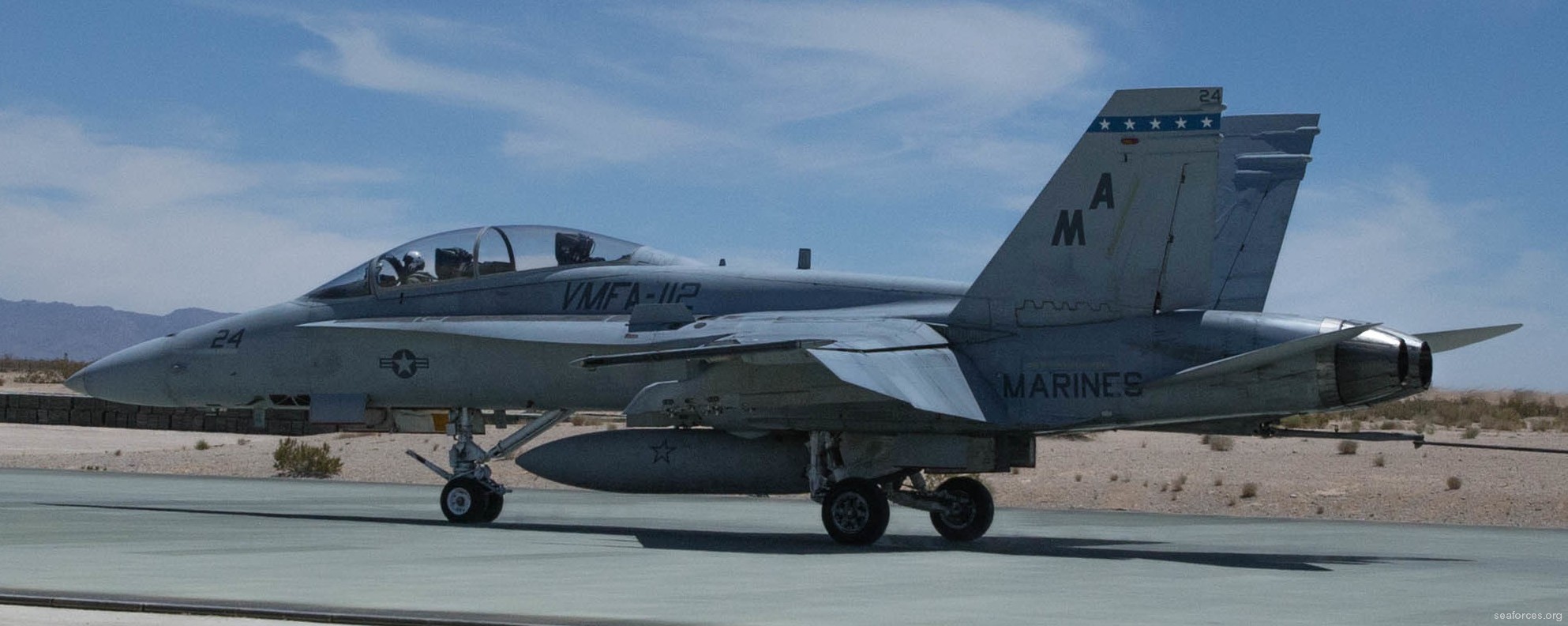 vmfa-112 cowboys marine fighter attack squadron f/a-18b hornet 03 twentynine palms california